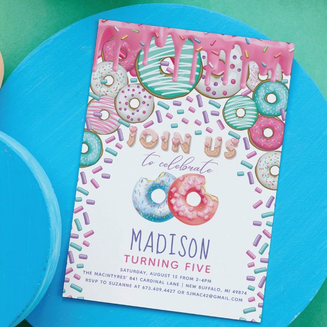 Invitación de cumpleaños de Donut resplandece el c (Subido por el creador)