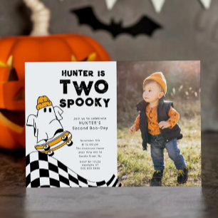 Invitación de cumpleaños de dos tipos fantasmales