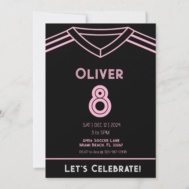 Invitación de cumpleaños de Fiesta de fútbol rosa  (Anverso)