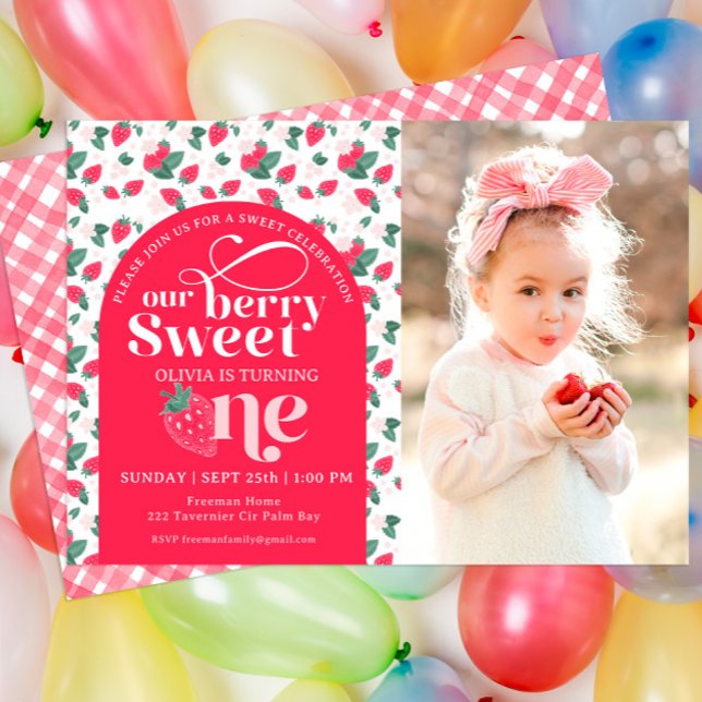 Invitación de cumpleaños de fresa de primer cumple (Subido por el creador)