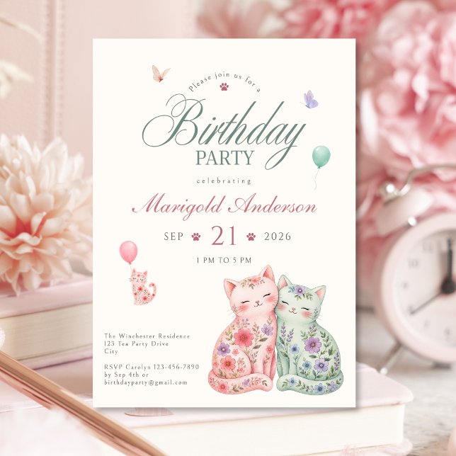 Invitación de cumpleaños de gato floral pastel par (Pastel Floral Cat Birthday Invitation for Girls)
