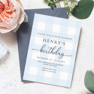 Invitación de cumpleaños de gingham azul