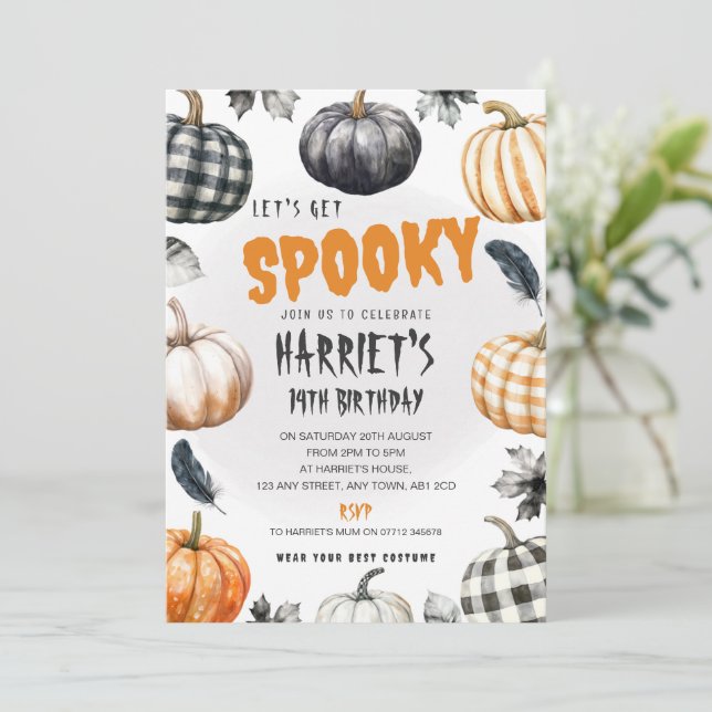 Invitación de cumpleaños de Halloween con calabaza (Anverso de pie)