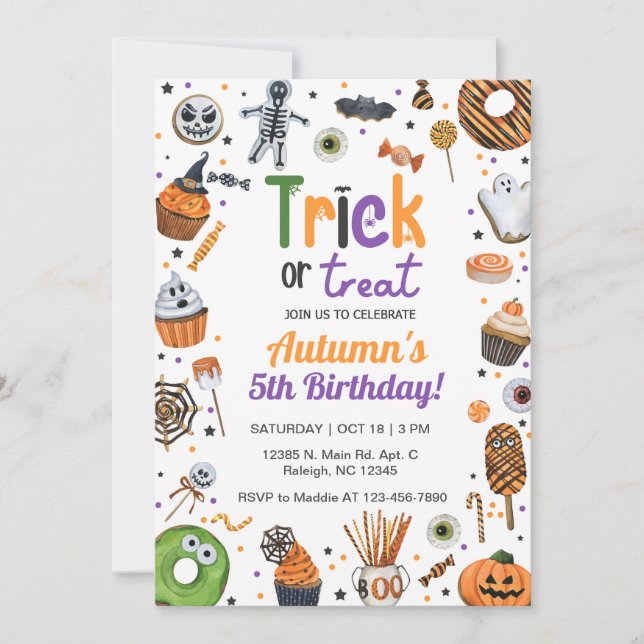Invitación de cumpleaños de Halloween con trucos o (Anverso)