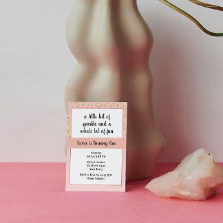 Invitación de cumpleaños de la aguja rosada