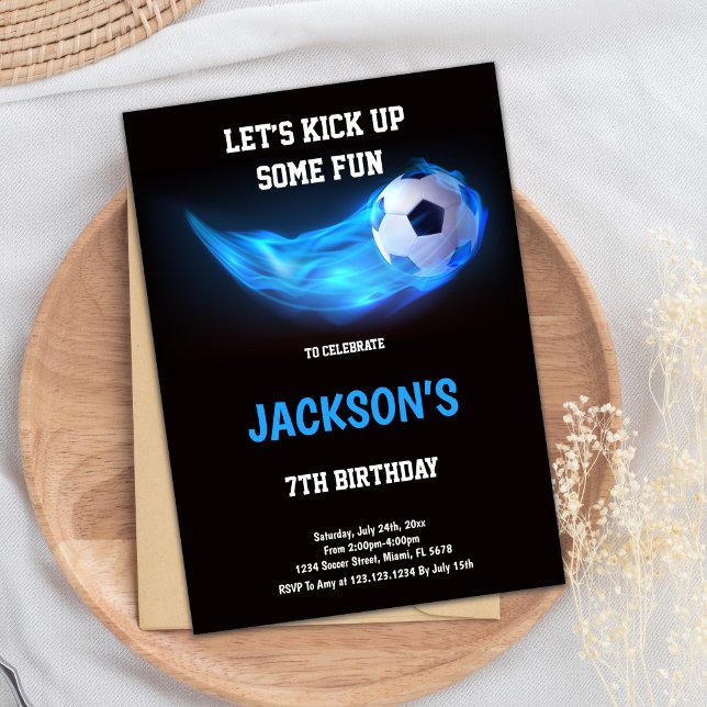 Invitación de cumpleaños de Light Blue Soccer (Blue Light Soccer Birthday Invitations)