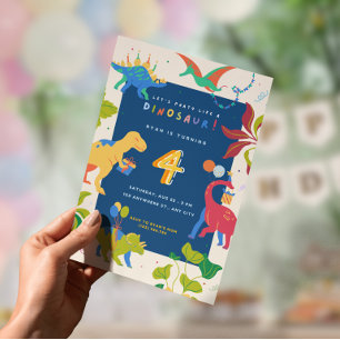 Invitación de cumpleaños de niño 'Ruge estoy cuatr