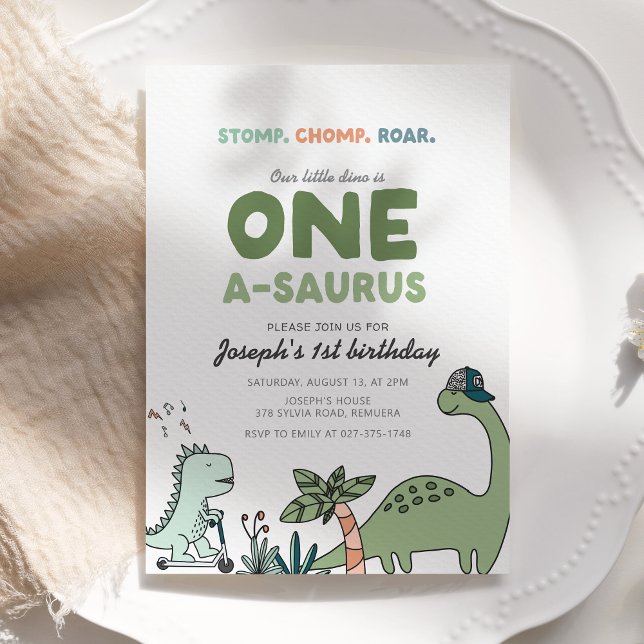 Invitación de cumpleaños de One-a-saurus (Subido por el creador)