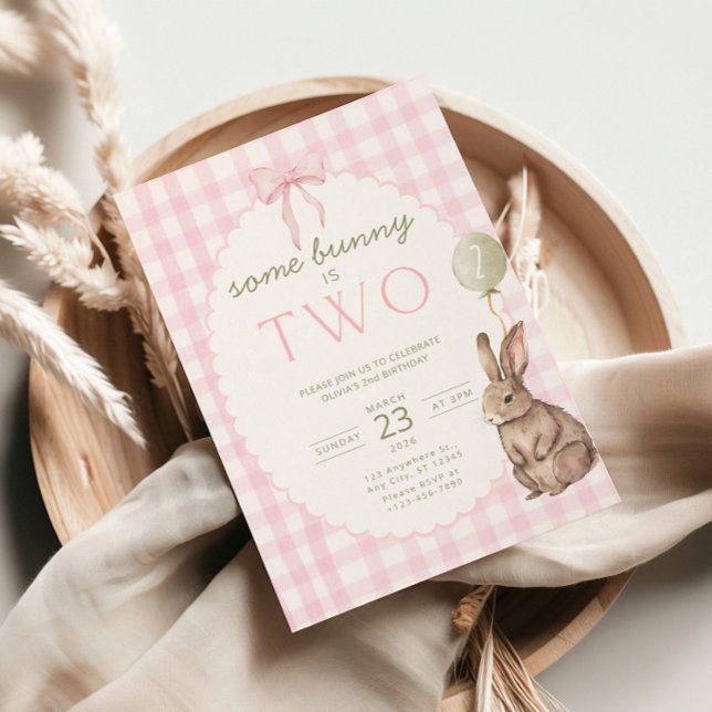 Invitación de cumpleaños de Pascua 'Some Bunny is  (Subido por el creador)