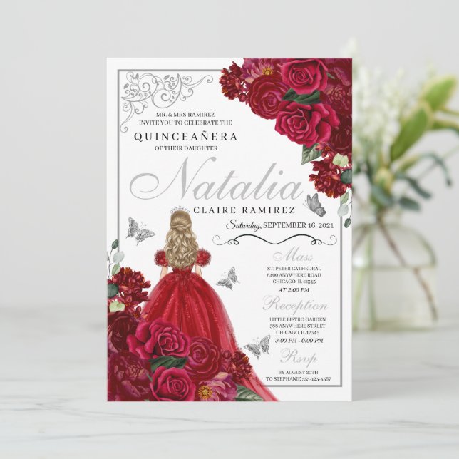 Invitación de cumpleaños de Quinceanera floral roj (Anverso de pie)