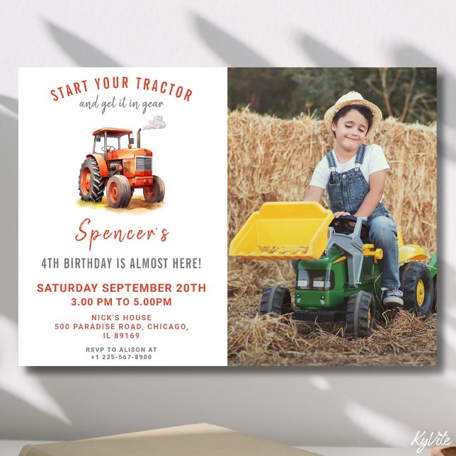 Invitación de cumpleaños de Red Tractor con foto (Subido por el creador)