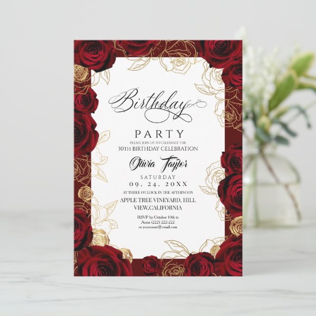 Invitación de cumpleaños de rosa dorada de Borgoña (Anverso de pie)