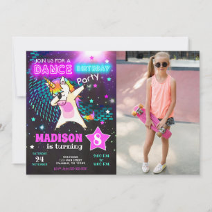 Invitación de cumpleaños de Unicornio Dabbing / Fi