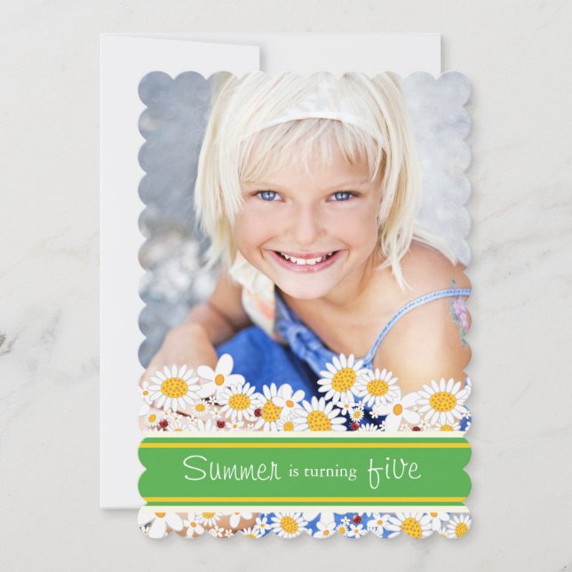 Invitación de cumpleaños de White Daisies Flowers  (Anverso)