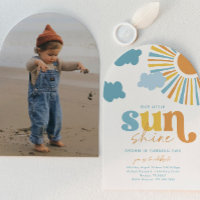 Invitación de cumpleaños del arco del sol