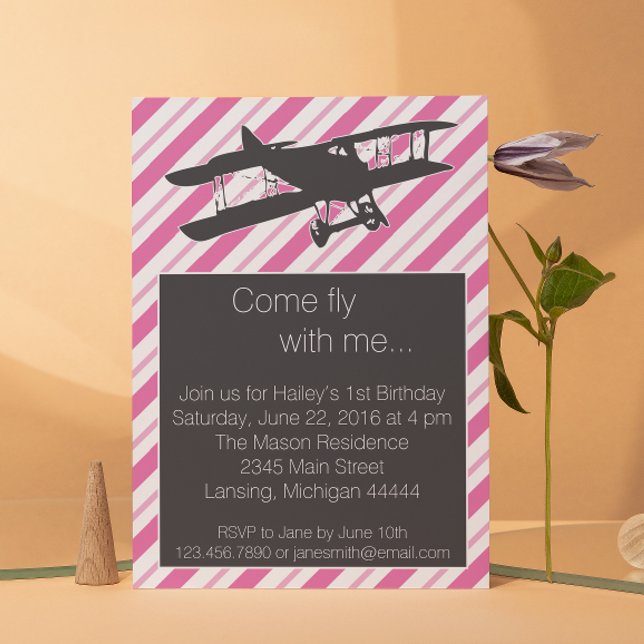 Invitación de cumpleaños del avión de viajero Girl (Subido por el creador)