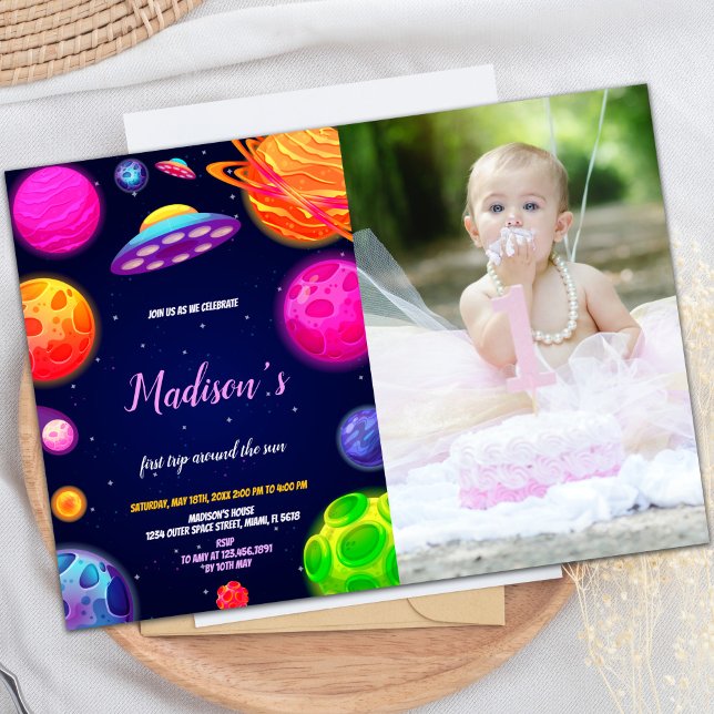 Invitación de cumpleaños del espacio exterior rosa (Pink Outer Space Birthday Invitations with photo)