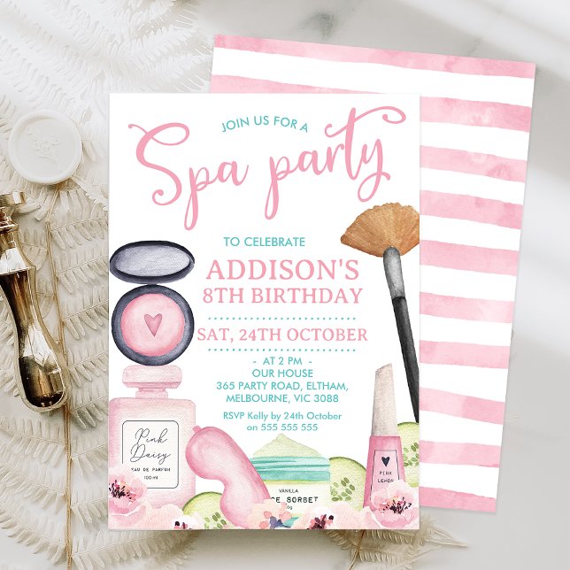 Invitación de cumpleaños del Fiesta del spa de cal (Pink calligraphy heading spa party themed birthday invitation featuring various beauty products.)