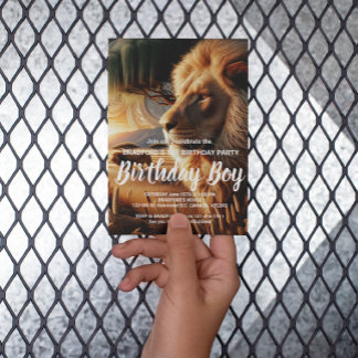 Invitación de cumpleaños del majestuoso león que v