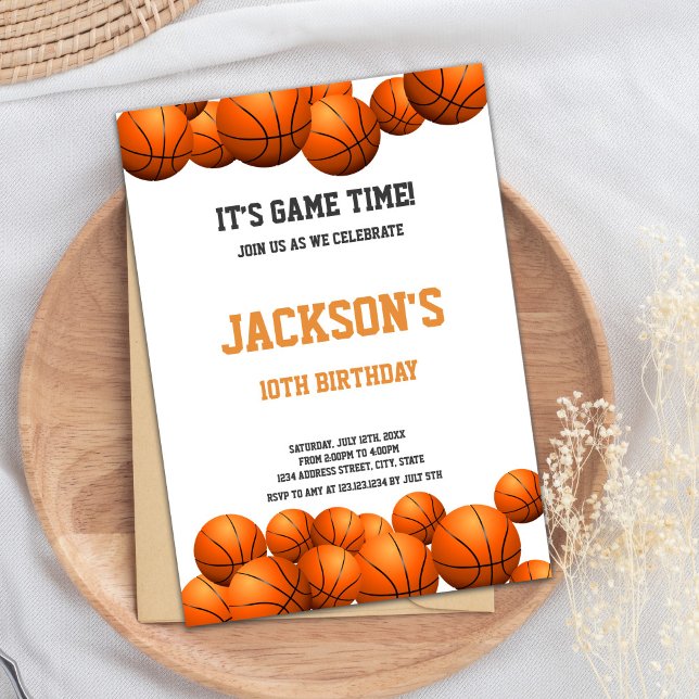 Invitación de cumpleaños del naranja de Baloncesto (Orange balls Basketball Invitations)