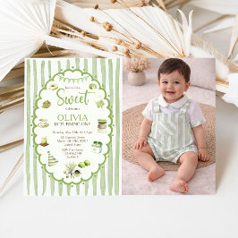 Invitación de cumpleaños dulce matcha verde con fo