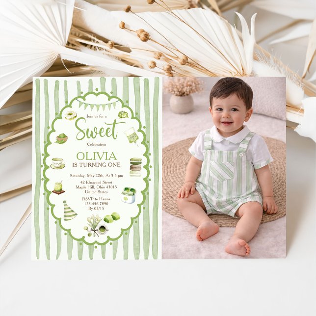 Invitación de cumpleaños dulce matcha verde con fo (Subido por el creador)
