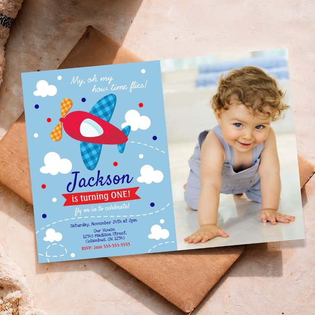 Invitación de cumpleaños en avión / El tiempo vuel (Subido por el creador)