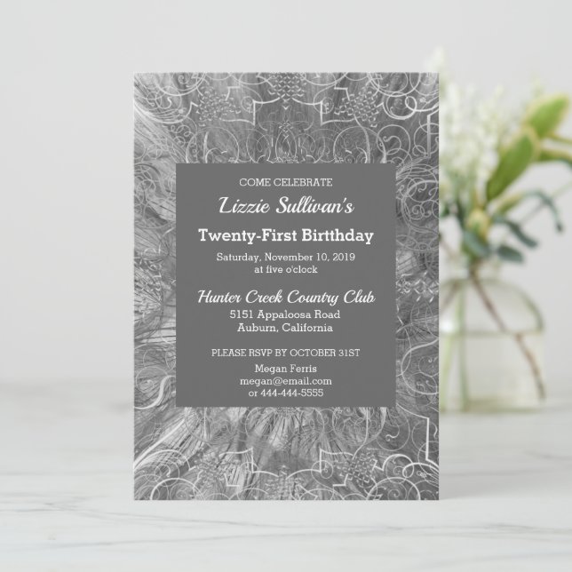 Invitación de cumpleaños Gray Glitzy (Anverso de pie)