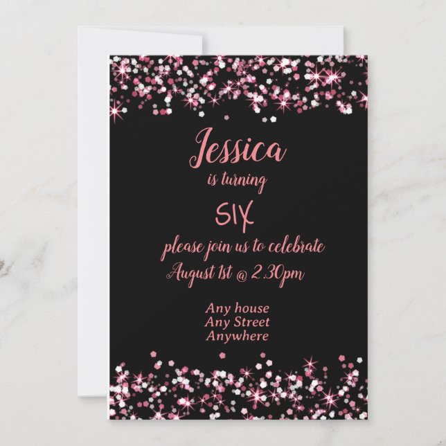 Invitación de cumpleaños linda rosa sobre negro ed (Anverso)