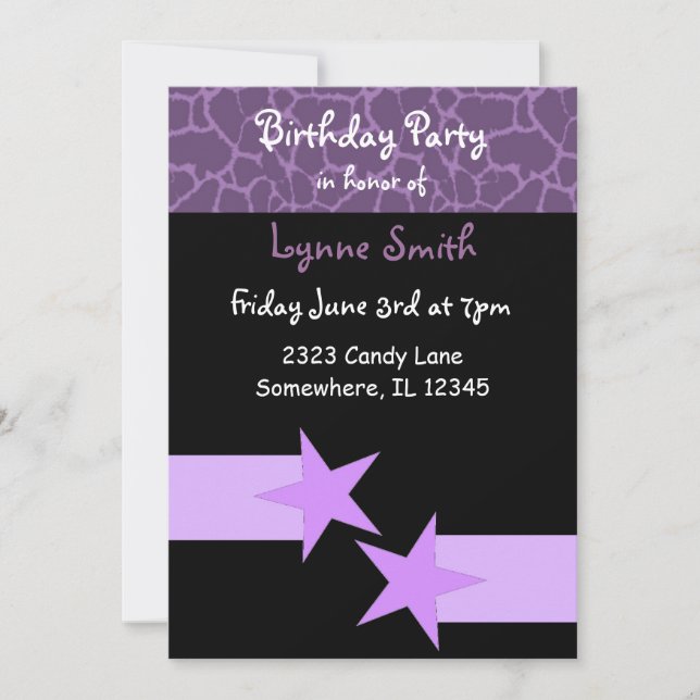 Invitación de cumpleaños moderna púrpura y negra (Anverso)