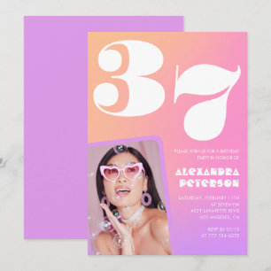 Invitación de cumpleaños número 37 con gradiente r
