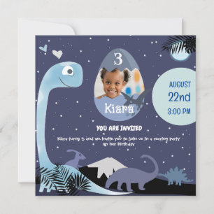 Invitación de cumpleaños número 3 con tema de dino