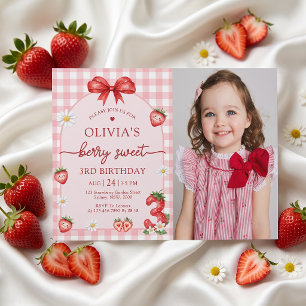 Invitación de cumpleaños número 3 de Bow Berry Swe