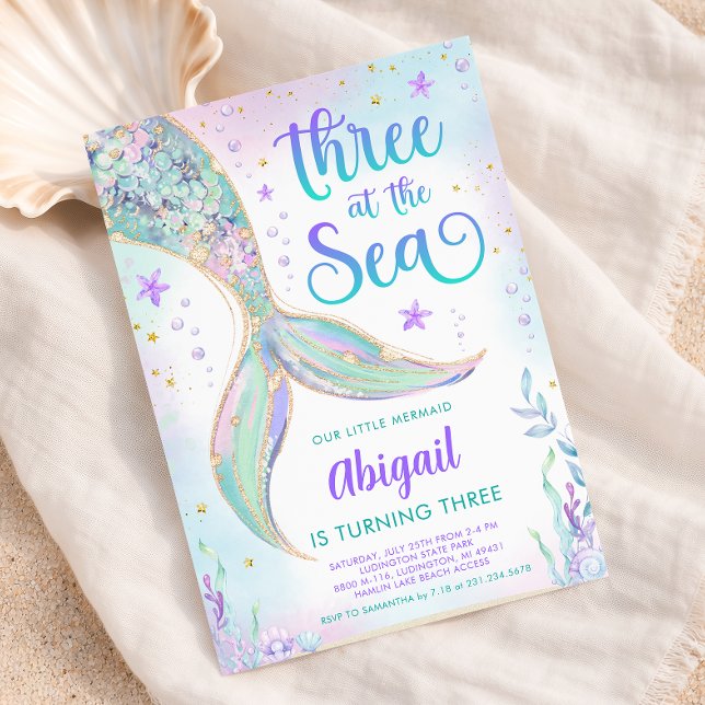 Invitación de cumpleaños número 3 de la Sirena del (Three at the Sea Mermaid 3rd Birthday Invitation
)
