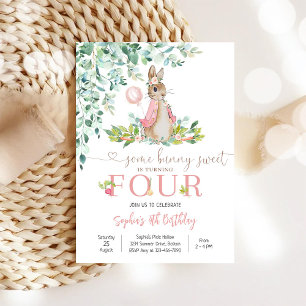 Invitación de cumpleaños número 4 de Bunny Floral