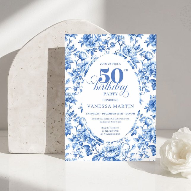 Invitación de cumpleaños número 50 Chic Royal Blue (Chic Royal Blue Toile de Jouy 50th Birthday Invite)