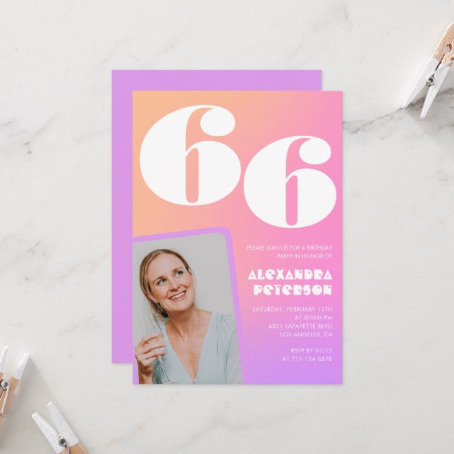 Invitación de cumpleaños número 66 con gradiente r (Anverso/Reverso In Situ)