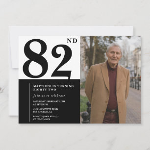 Invitación de cumpleaños número 82 en blanco y neg