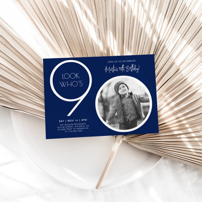 Invitación de cumpleaños número 90 moderna en azul (Subido por el creador)