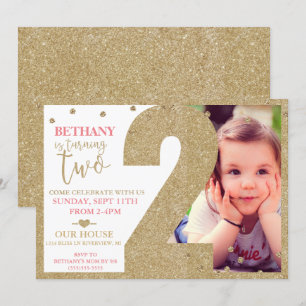 Invitación de cumpleaños número dos con purpurina