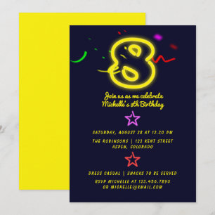 Invitación de cumpleaños número ocho con letrero d