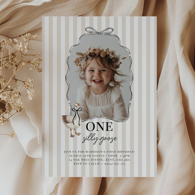 Invitación de cumpleaños número uno Beige One Sill (Zazzle Beige One Silly Goose 1st Birthday Invitation)