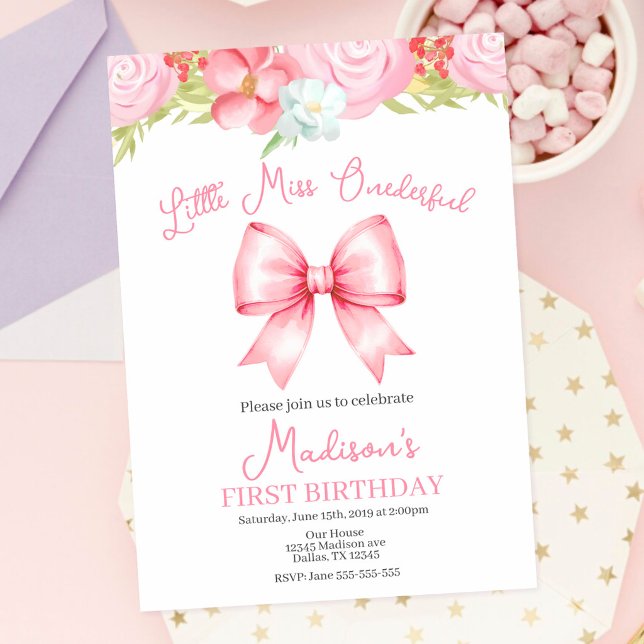 Invitación de cumpleaños número uno con lazo rosa  (Subido por el creador)