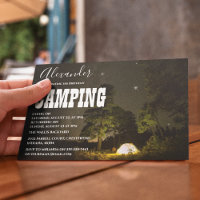 Invitación de cumpleaños para acampar bajo el ciel