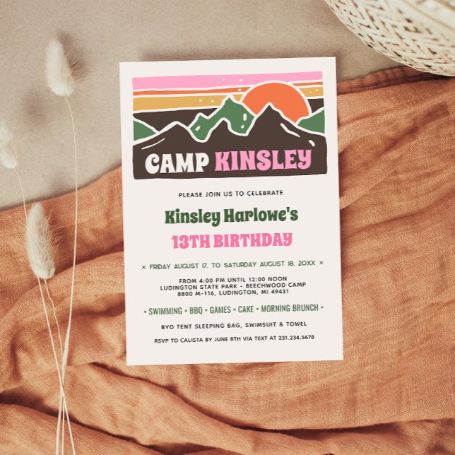Invitación de cumpleaños para campamento de fin de (Retro Girly Weekend Camp Birthday Invitation
)