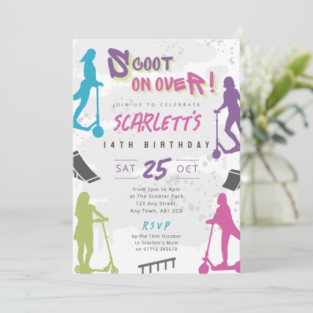 Invitación de cumpleaños para fiesta de scooter de (Anverso de pie)