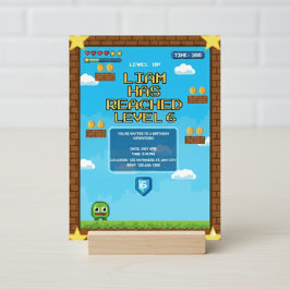 Invitación de cumpleaños para fiesta temática de v