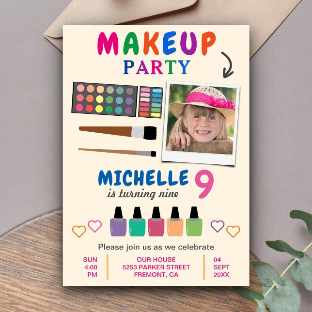 Invitación de cumpleaños para niñas fiesta de maqu (Subido por el creador)