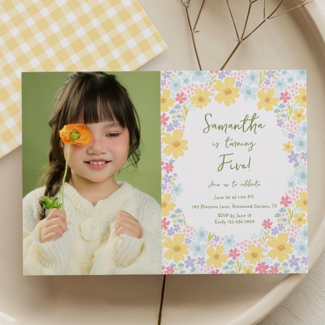 Invitación de Cumpleaños para Niños Pastel Floral  (Subido por el creador)