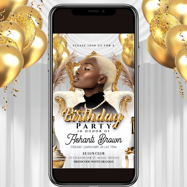 invitación de cumpleaños real en blanco y dorado (Subido por el creador)